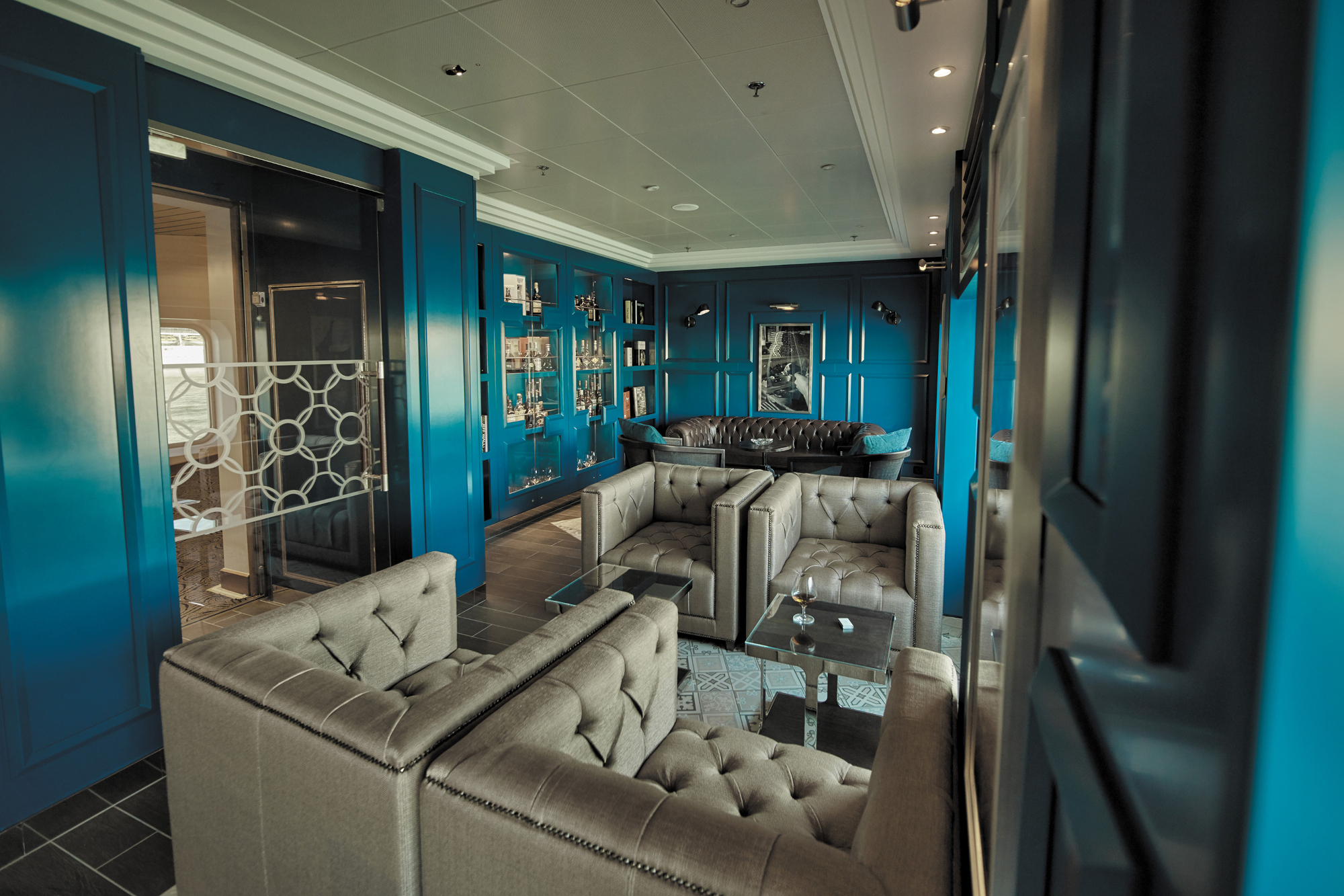 MyCruise Regent-Seven-Seas-Cruises Seven-Seas-Voyager Offentlige-arealer Barer-lounger-atrium7